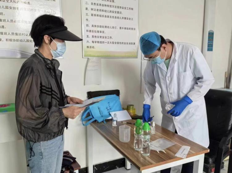 黑龍江省伊春市檢驗檢測中心開展校園及周邊食品安全抽檢 檢驗檢測服務贏贊譽